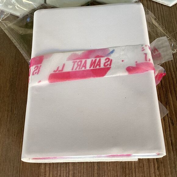 Christian Dior Miss Dior Pink Flower Notebook New - Picture 2 of 3